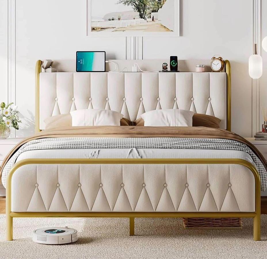 BEIGE CON DORADO, METALICA, TERCIOPELO, CARGADOR — foto 1